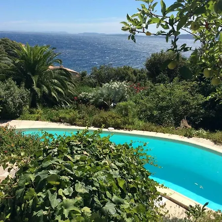 Villa Du Bau Rouge *